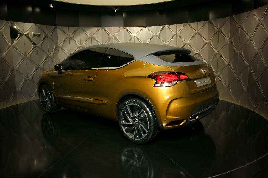  Citroen DS High Rider Concept 2010 года  (фото 24 из 40)